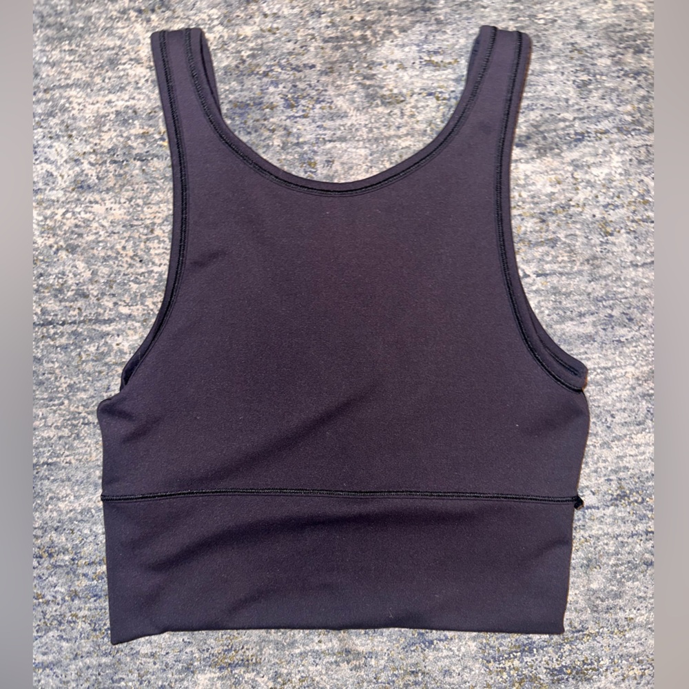 Black Lululemon Pivot tank